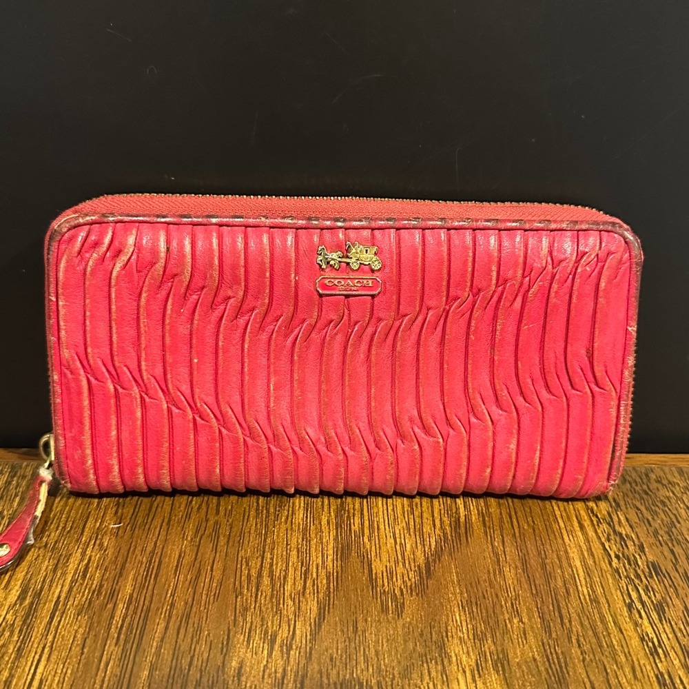 Coach Madison Gathered Leather Accordion Zip Wallet Pink Gold Logo